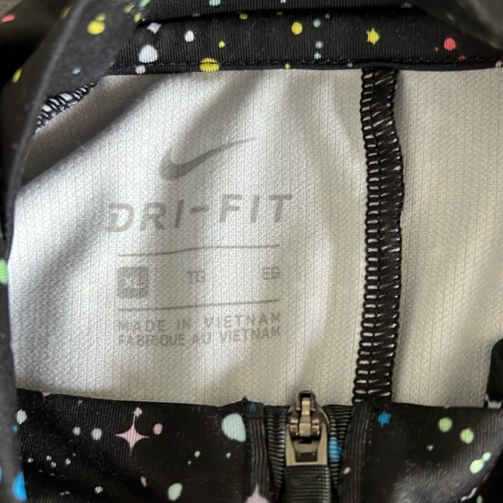 Dri-Fit Nike long sleeve - Picture 8 of 10